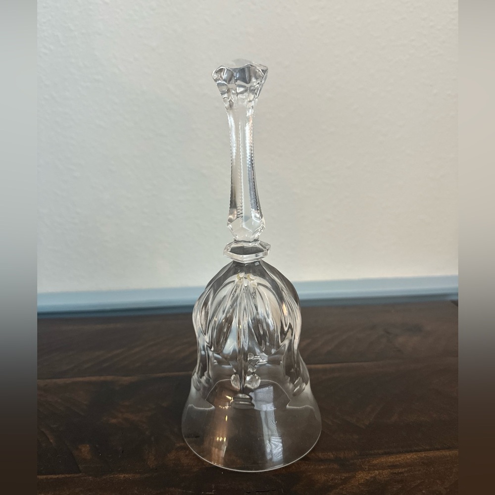 Art Crystal Vintage Bell Clear Lead Crystal 7”H From House Of Globe Japan
